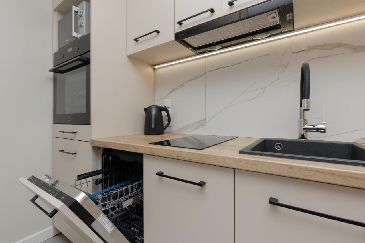 Aleja Jana Pawla II Studio Warsaw By Noclegi Renters Luaran gambar