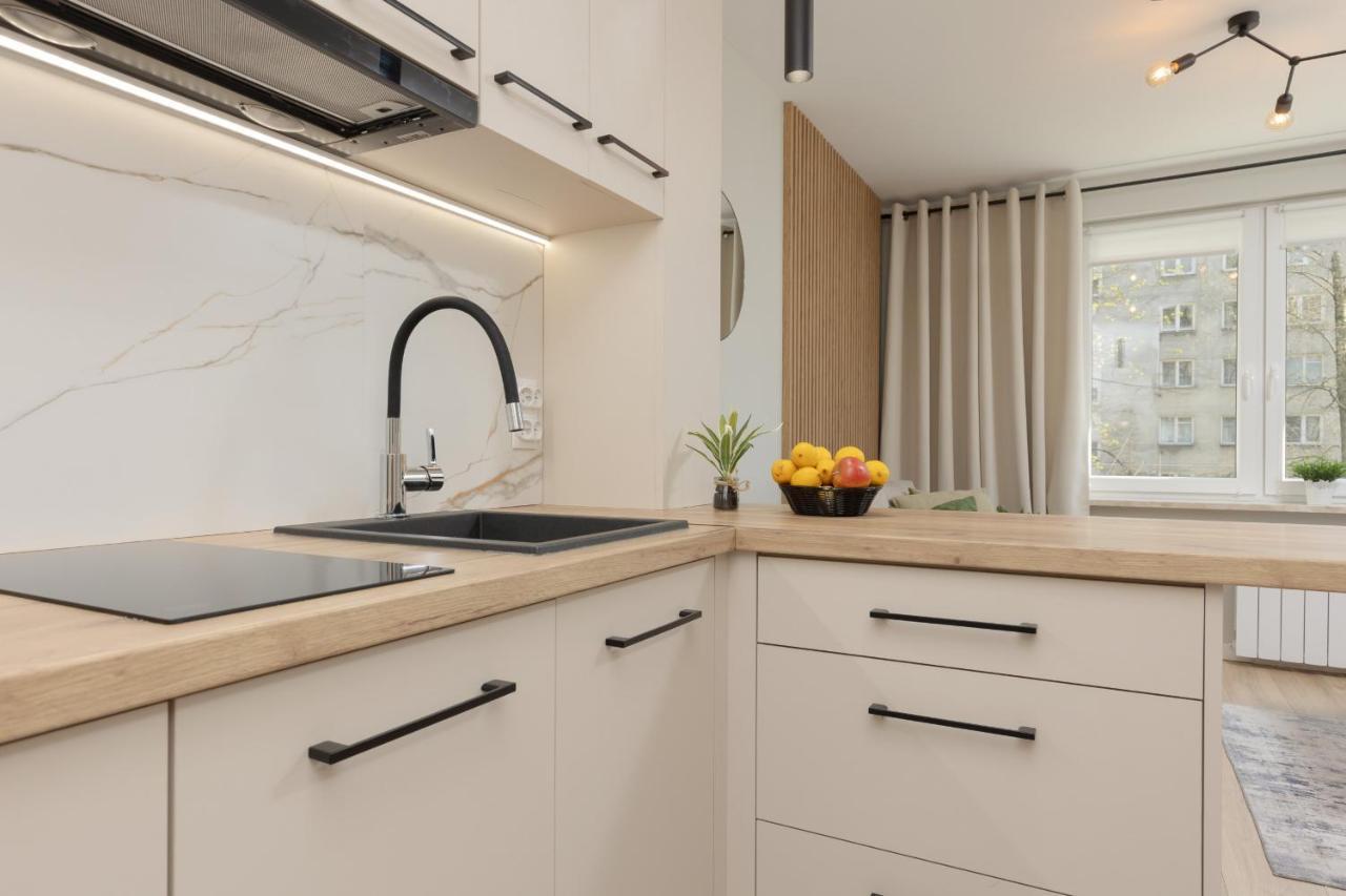 Aleja Jana Pawla II Studio Warsaw By Noclegi Renters Luaran gambar